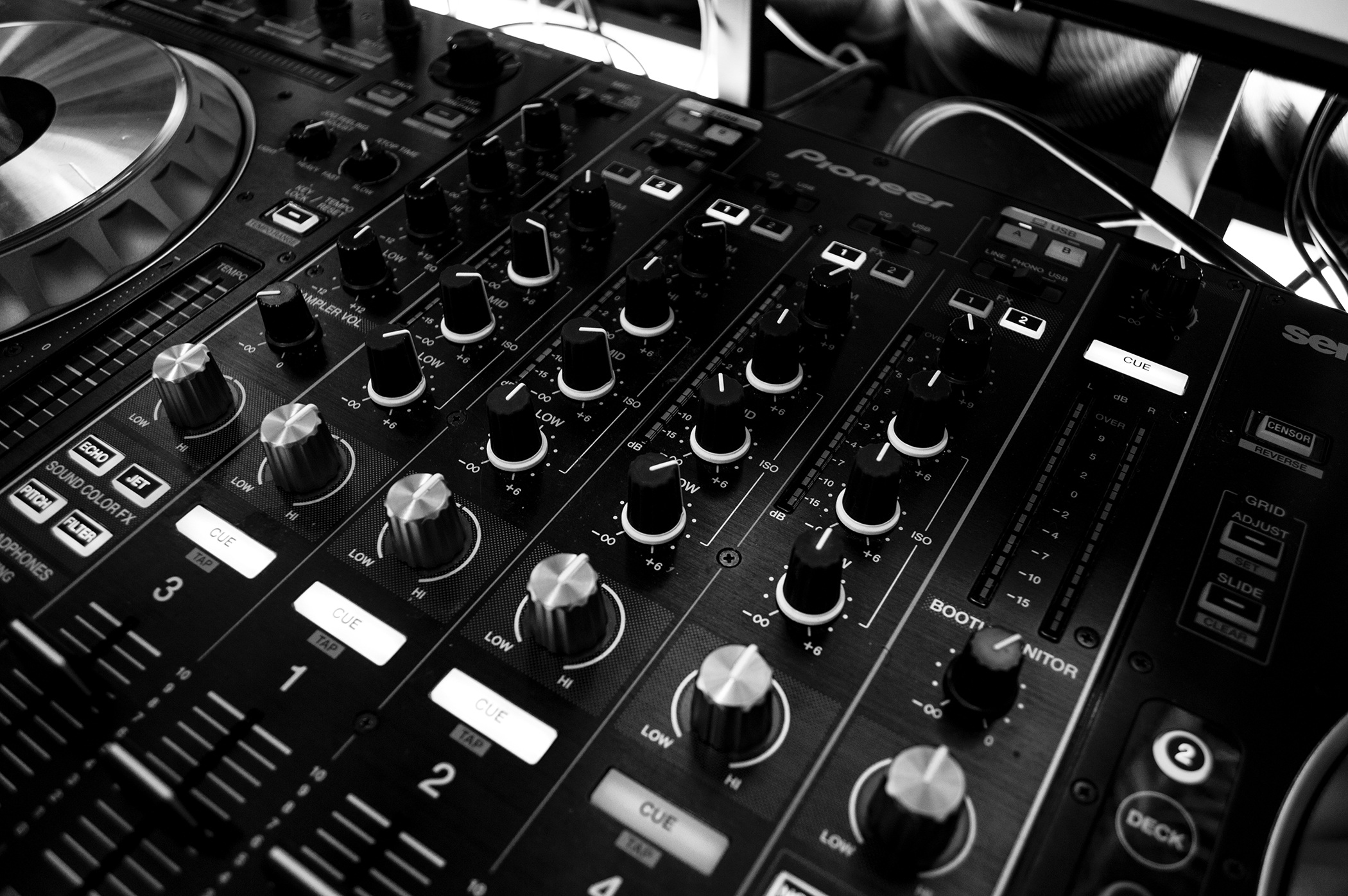 mixer, table, music